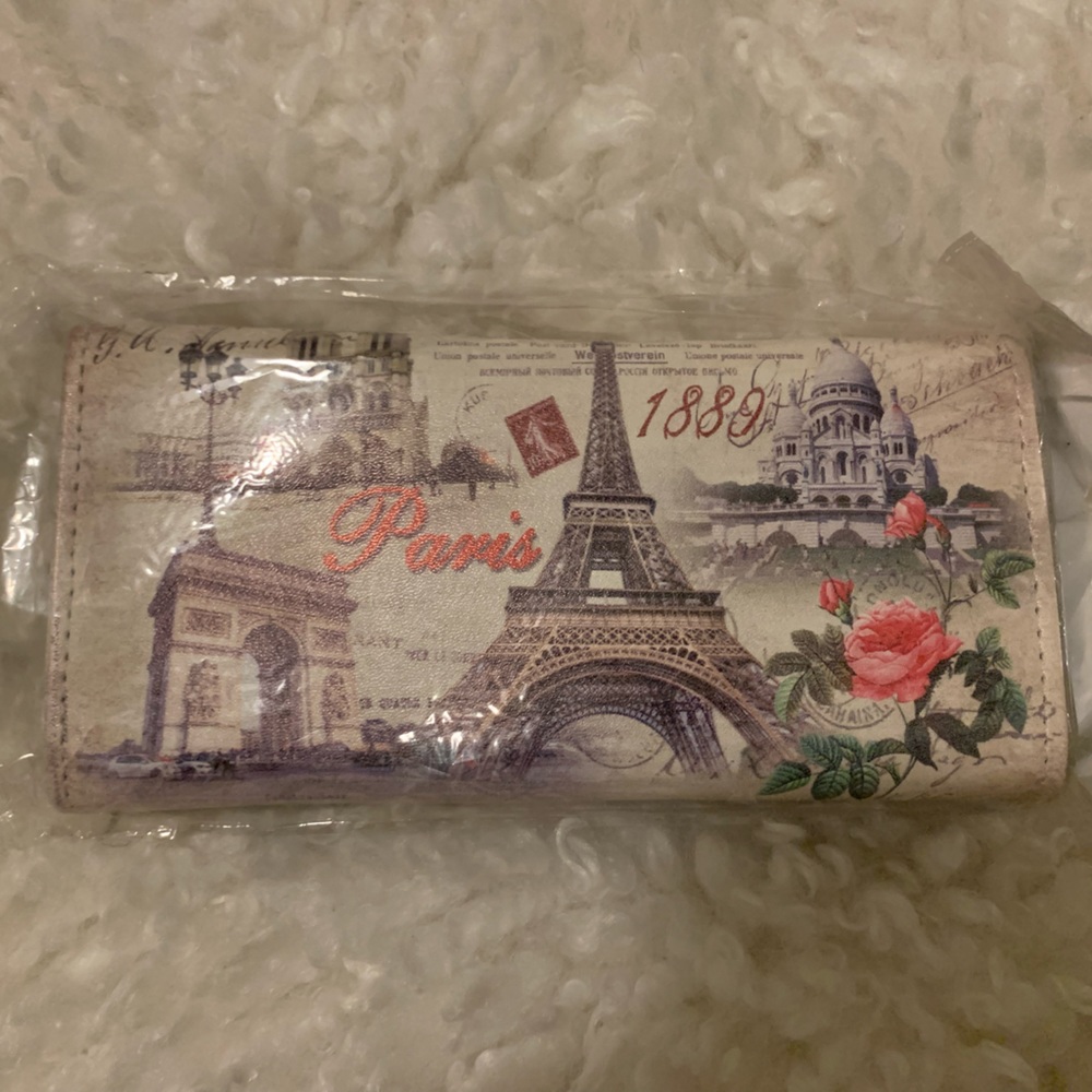 NWT Paris Wallet